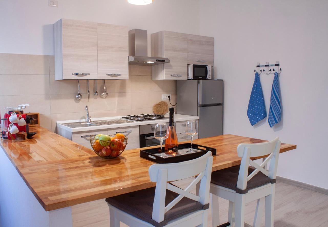 Blu Mare Apartment Альгеро Экстерьер фото